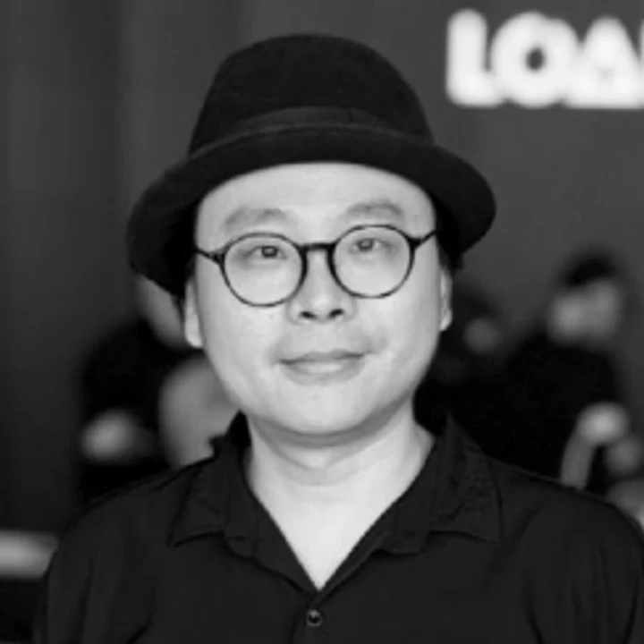 沈轩 Johnny Shen portrait